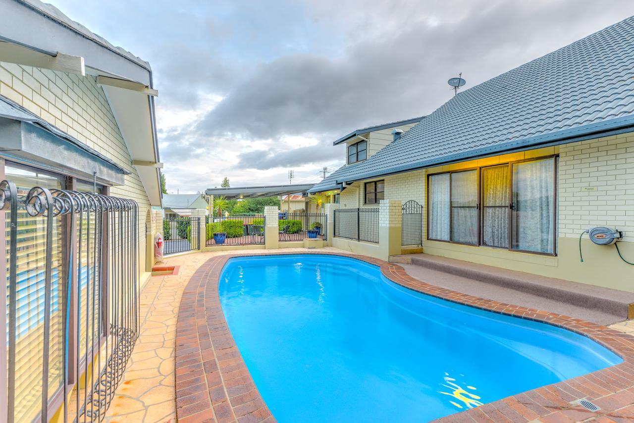 Motel Grande Tamworth Buitenkant foto