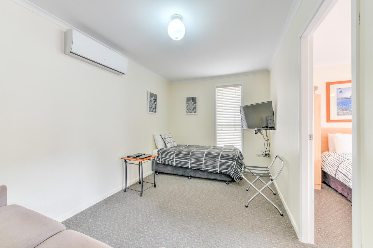 Motel Grande Tamworth Buitenkant foto