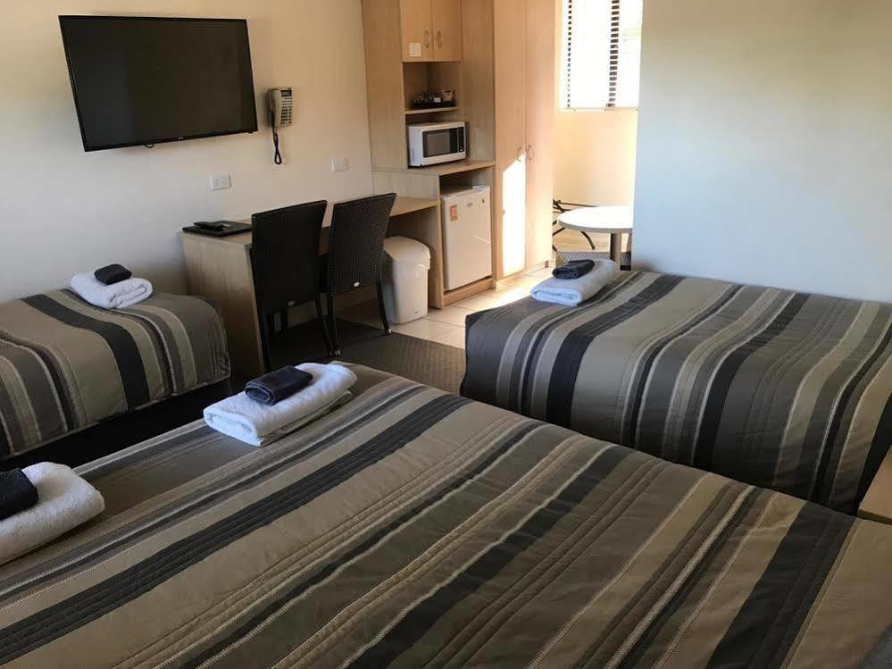 Motel Grande Tamworth Buitenkant foto