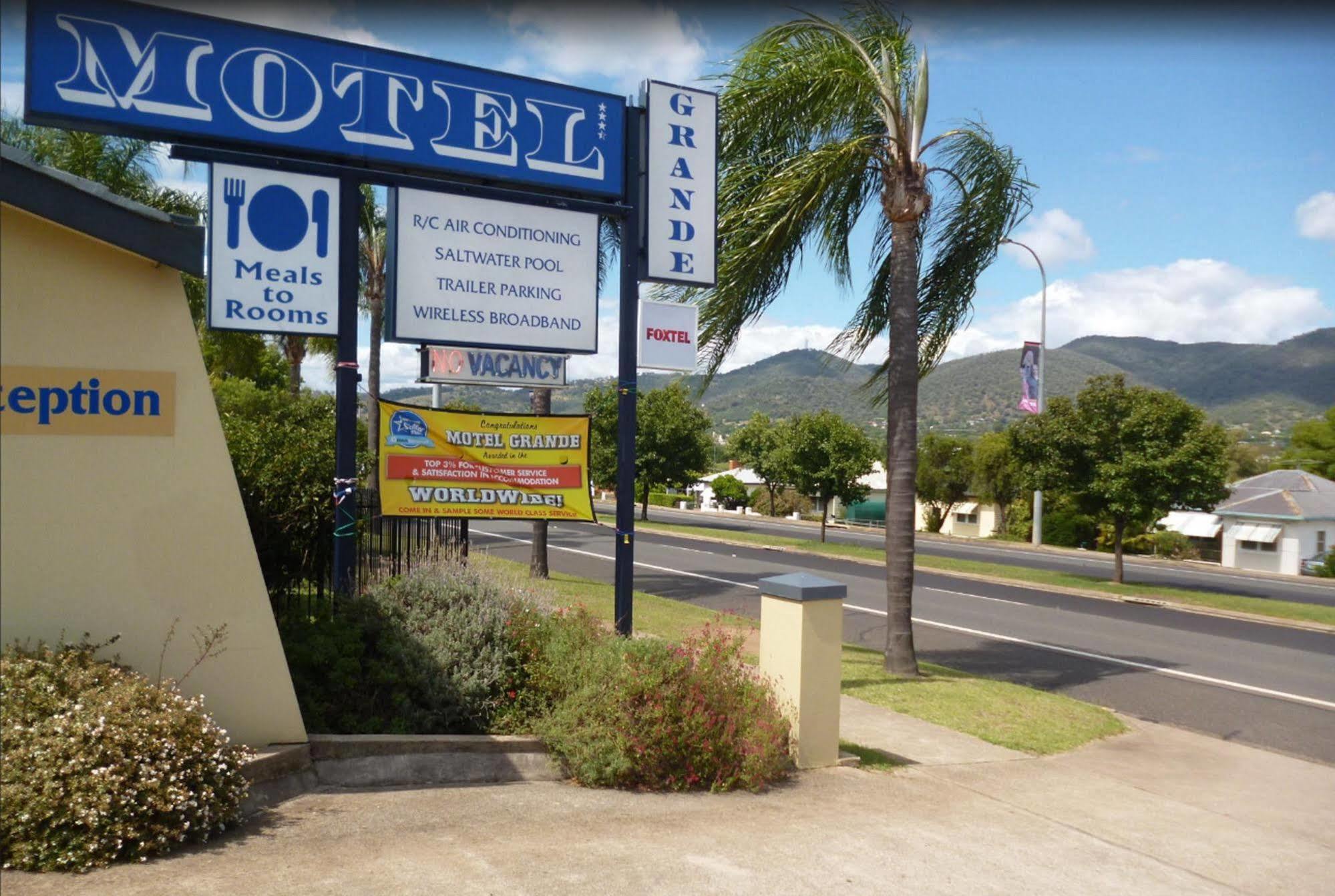 Motel Grande Tamworth Buitenkant foto